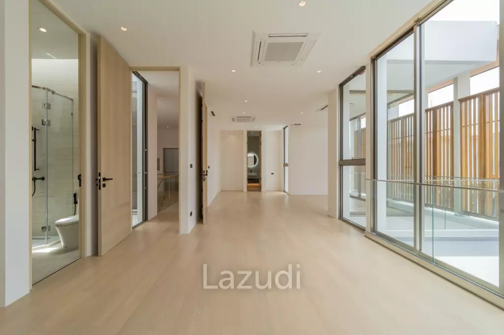 3 Beds 5 Baths 550 SQ.M VI ARI
