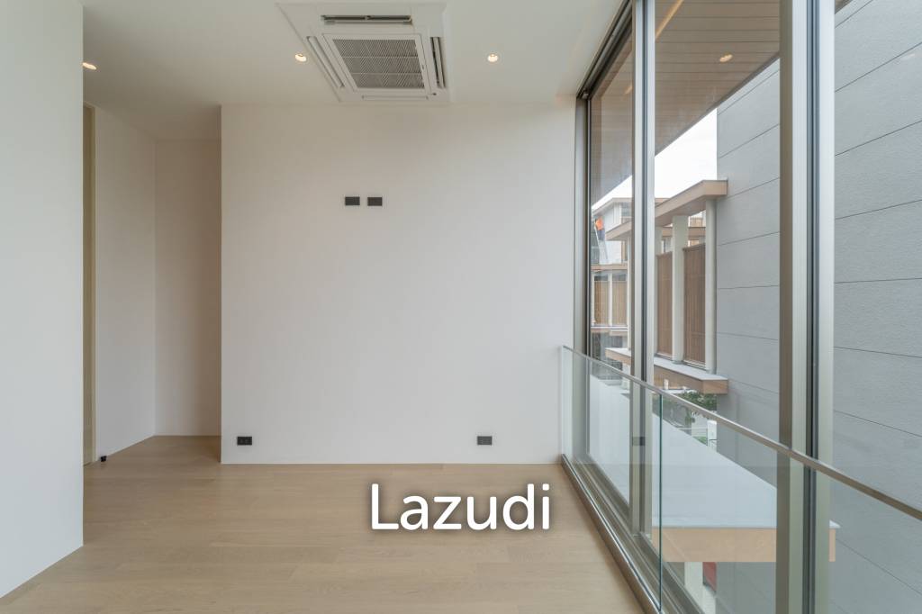 3 Beds 5 Baths 550 SQ.M VI ARI