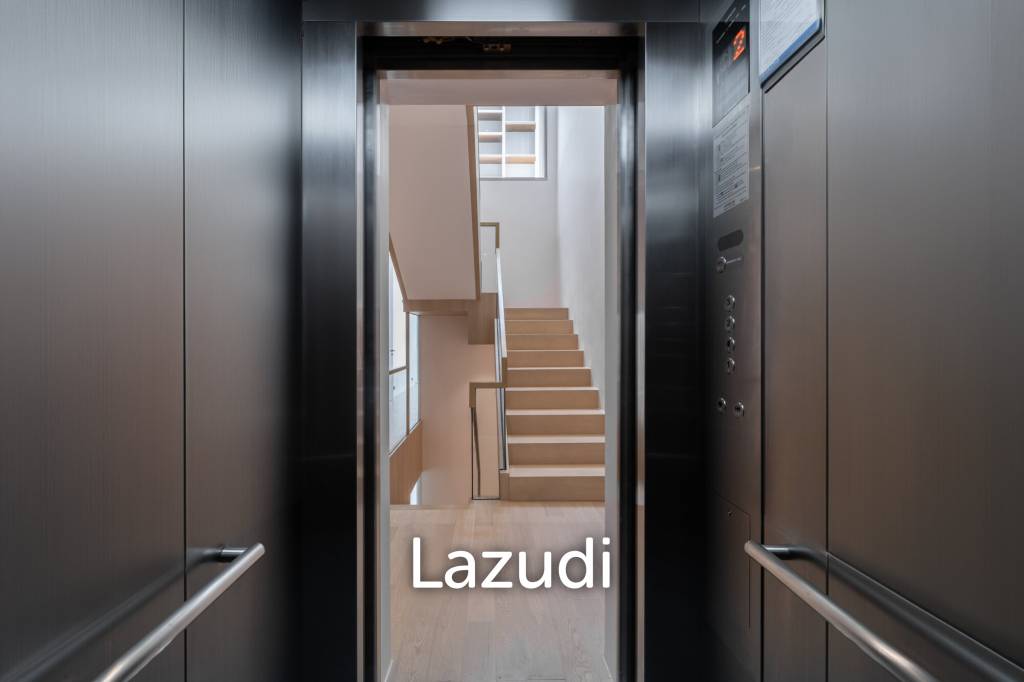 3 Beds 5 Baths 550 SQ.M VI ARI