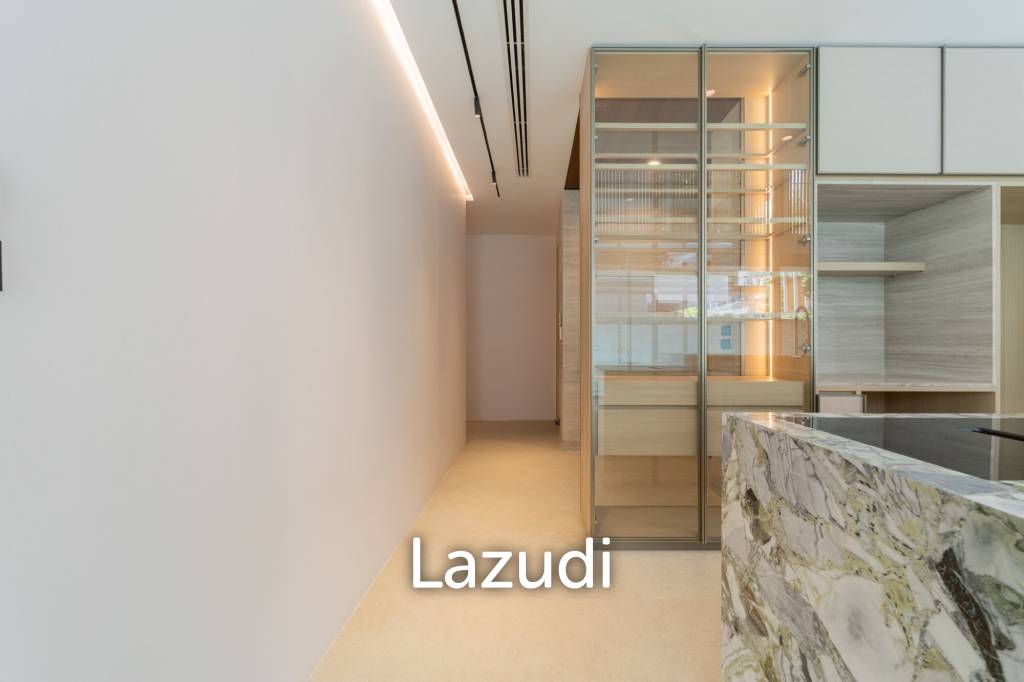 3 Beds 5 Baths 550 SQ.M VI ARI