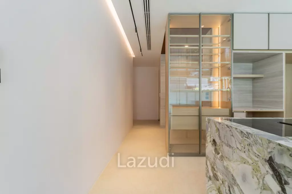 3 Beds 5 Baths 550 SQ.M VI ARI