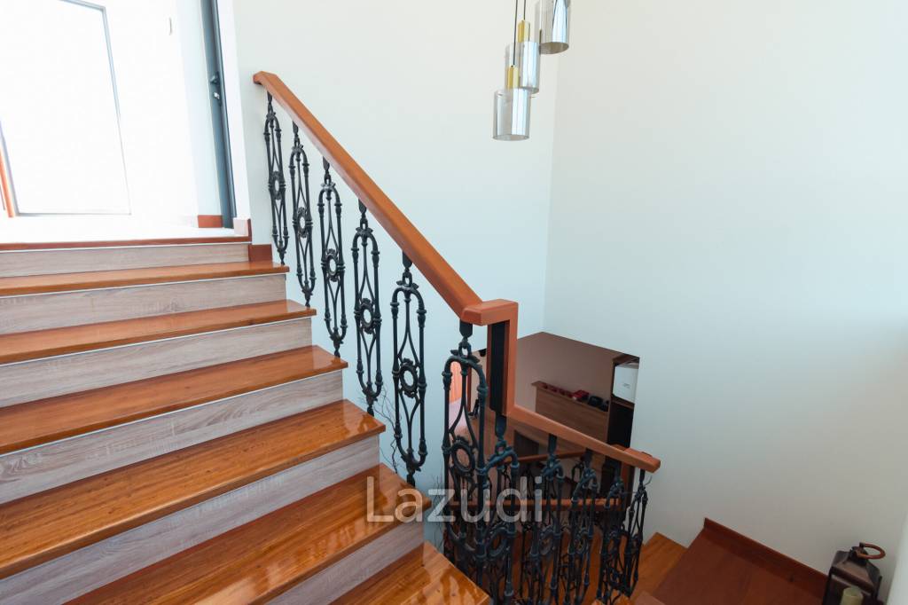 4 Beds 5 Baths  526 SQ.M The Birdie Pool Villas Type C, Two Storey House