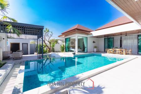 4 Beds 5 Baths  526 SQ.M The Birdie Pool Villas Type C, Two Storey House