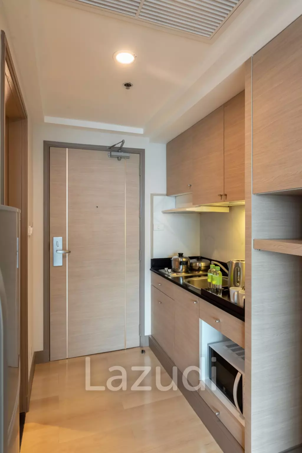 Studio 34 SQ.M at Jasmine City Hotel