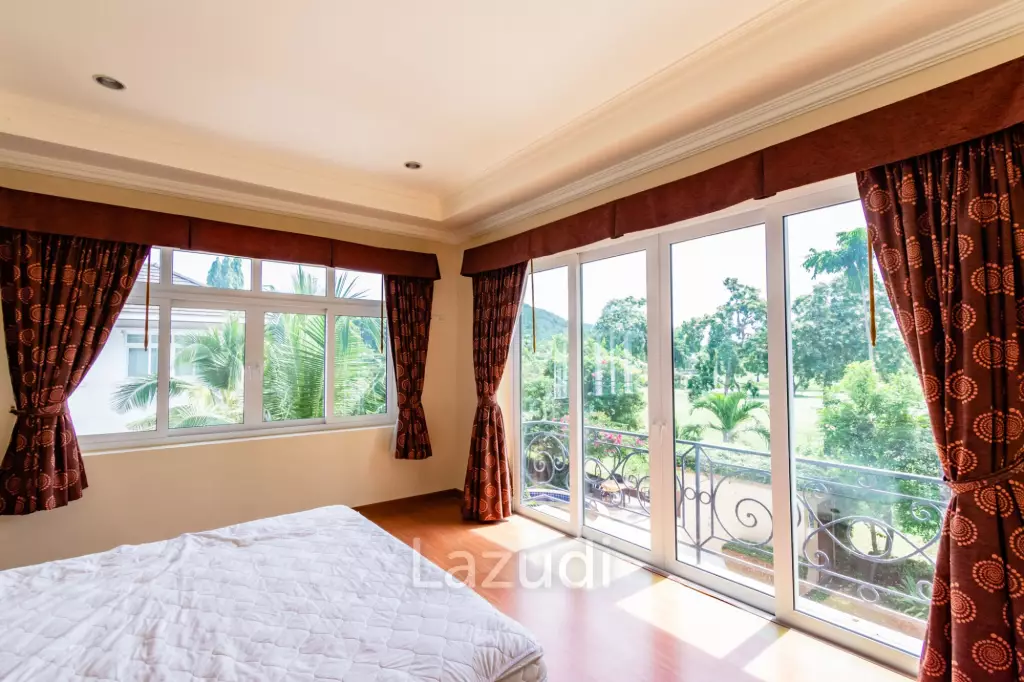 PALM HILLS : Luxurious 7 Bed Pool Villa in large land plot