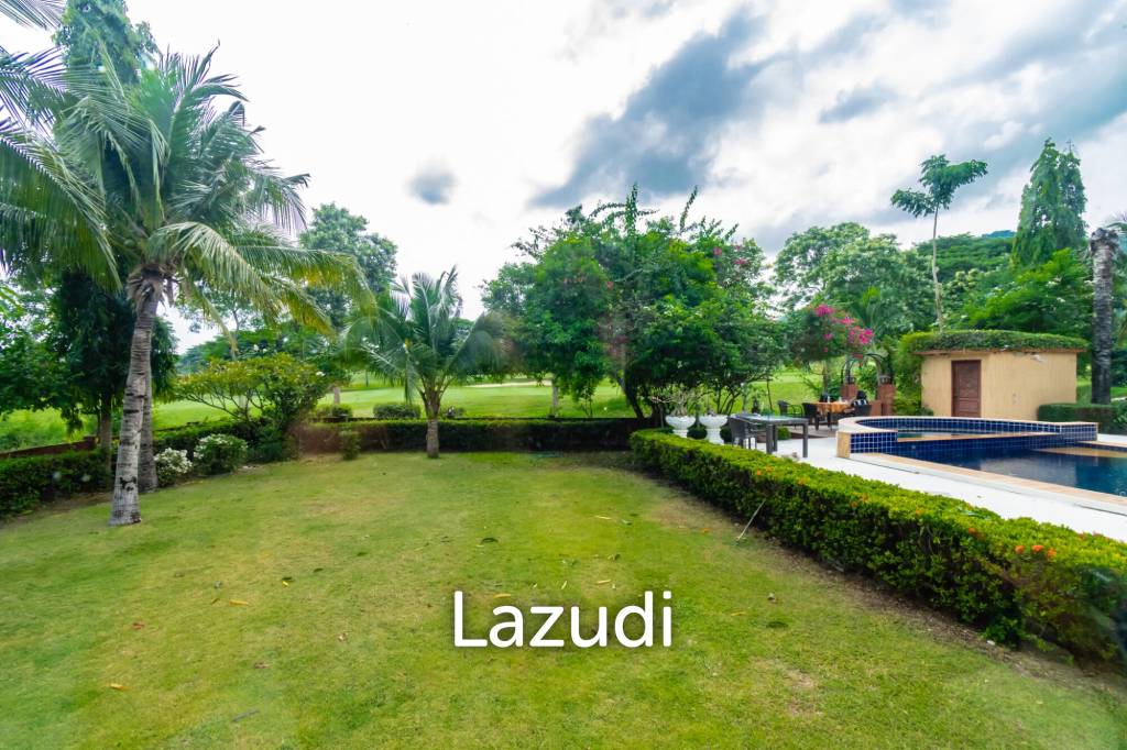 PALM HILLS : Luxurious 7 Bed Pool Villa in large land plot