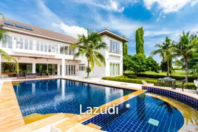 PALM HILLS : Luxurious 7 Bed Pool Villa in large land plot