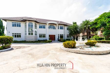 PALM HILLS : Luxurious 7 Bed Pool Villa in large land plot
