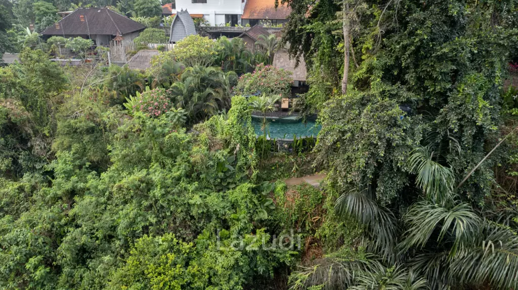 TRANQUIL 4-BEDROOM VILLA IN SCENIC KABA-KABA NEIGHBORHOOD