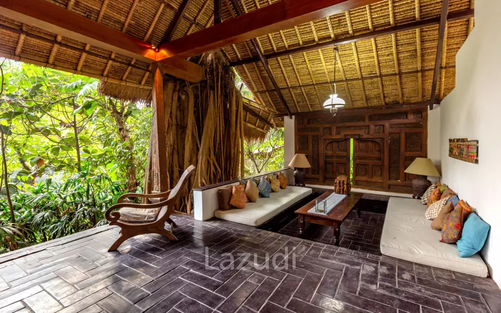 TRANQUIL 4-BEDROOM VILLA IN SCENIC KABA-KABA NEIGHBORHOOD