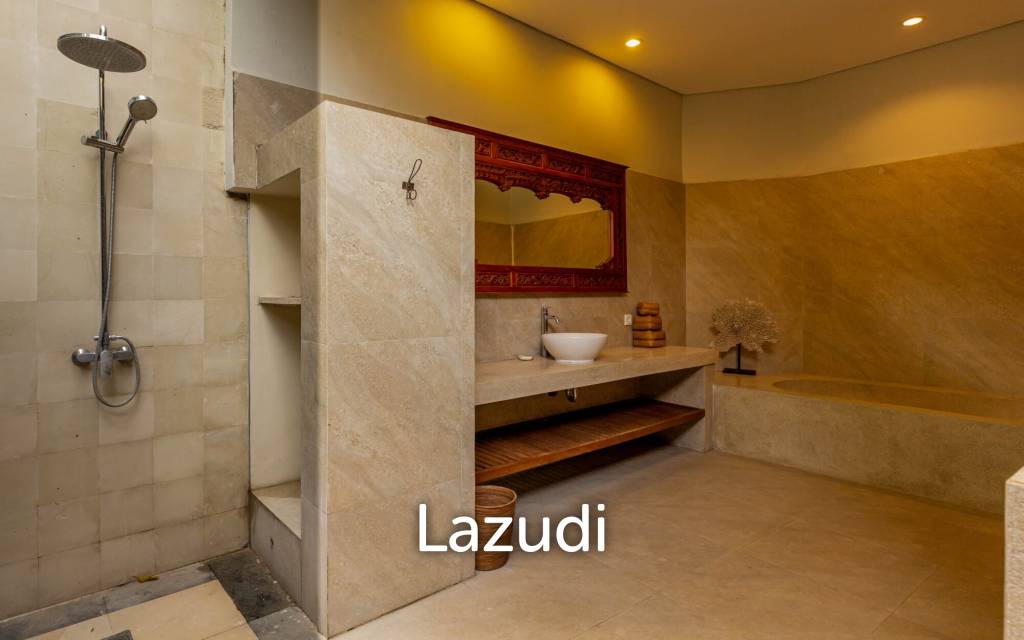 TRANQUIL 4-BEDROOM VILLA IN SCENIC KABA-KABA NEIGHBORHOOD