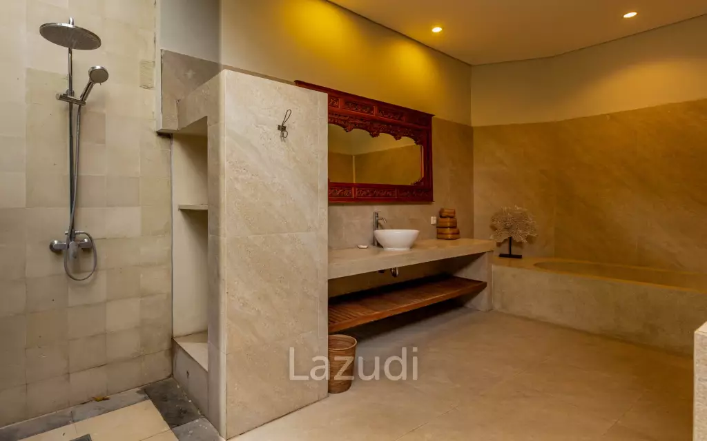TRANQUIL 4-BEDROOM VILLA IN SCENIC KABA-KABA NEIGHBORHOOD
