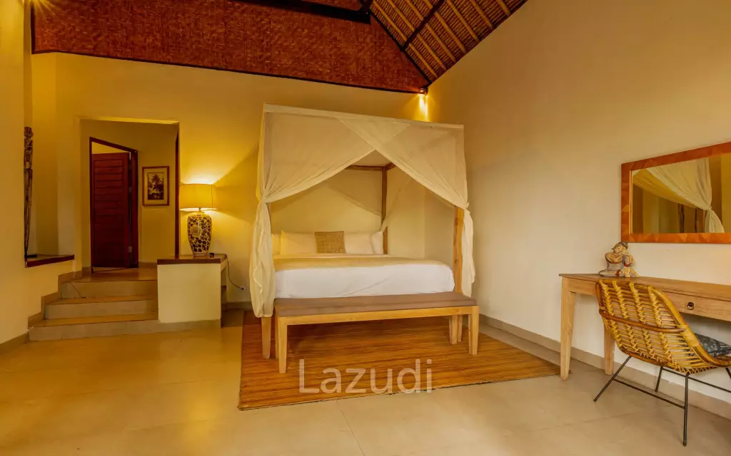 TRANQUIL 4-BEDROOM VILLA IN SCENIC KABA-KABA NEIGHBORHOOD