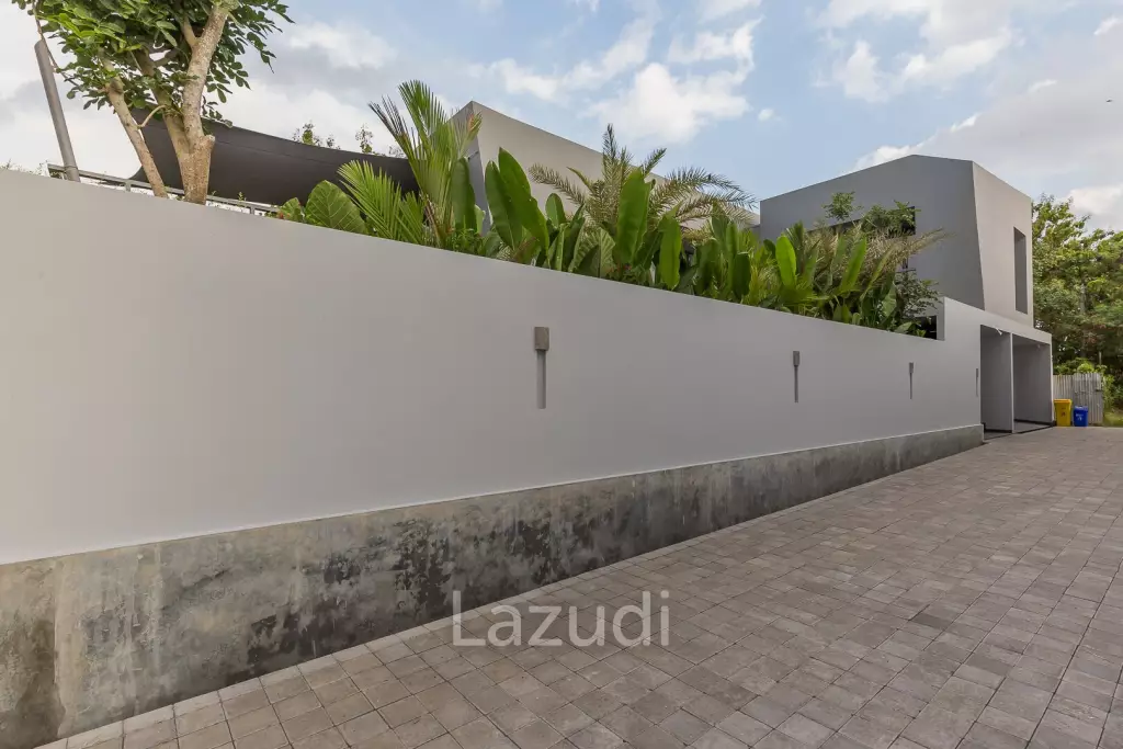 PARADISE FOUND: EXQUISITE MUNGGU RETREAT WITH PANORAMIC MOUNTAIN VIEWS