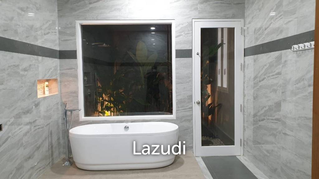 Contemporary Villa in Kerobokan Bali Gunung Salak