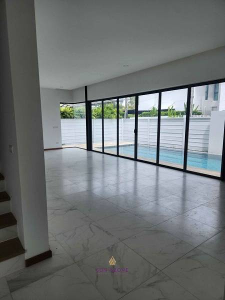 3 Bed 3 Bath 200 SQ.M. Villa For Sale Casa Riviera Phuket