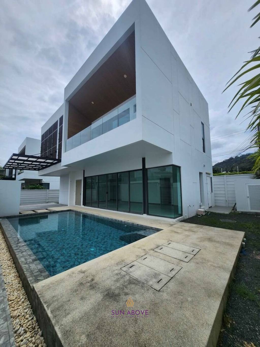 3 Bed 3 Bath 200 SQ.M. Villa For Sale Casa Riviera Phuket