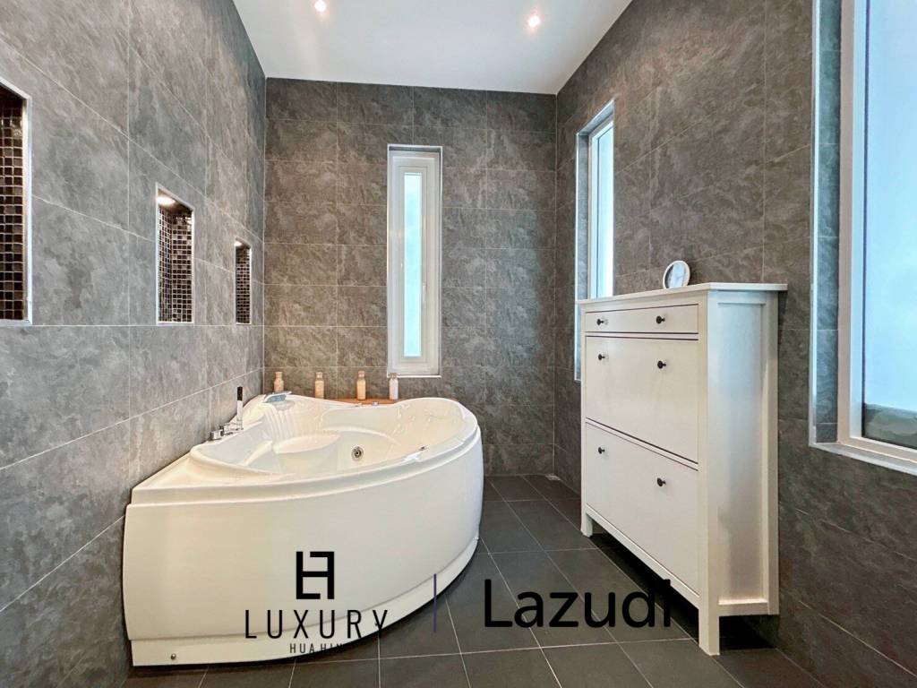 556 Sqm 3 Bed 3 Bath Villa For Sale