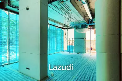 Retail space for rent in Klongtoey