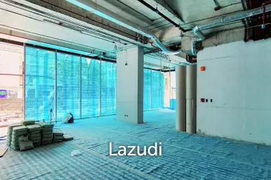 Retail space for rent in Klongtoey