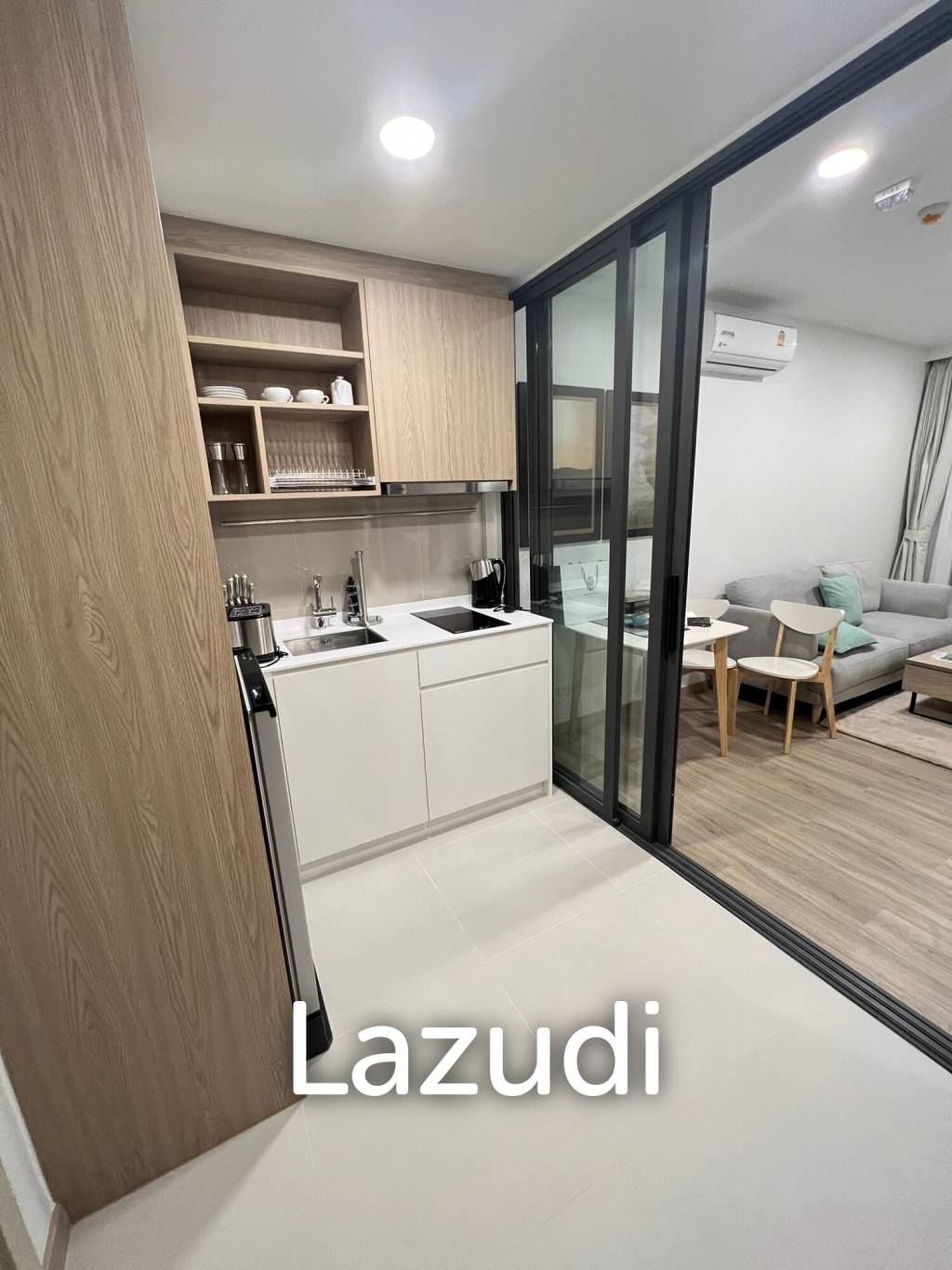 1 Bed 1 Bath 39 SQ.M Laguan Sky Park