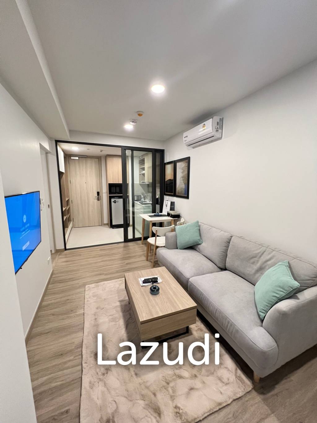 1 Bed 1 Bath 39 SQ.M Laguan Sky Park