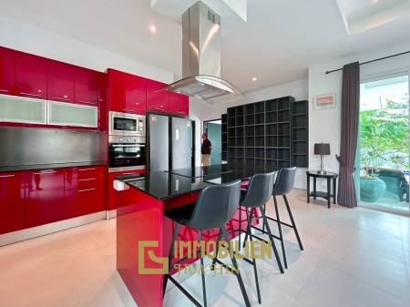 Woodlands : Well Maintain 3 Bedroom Pool Villa