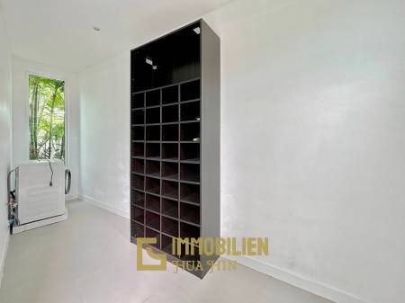 Woodlands : Well Maintain 3 Bedroom Pool Villa