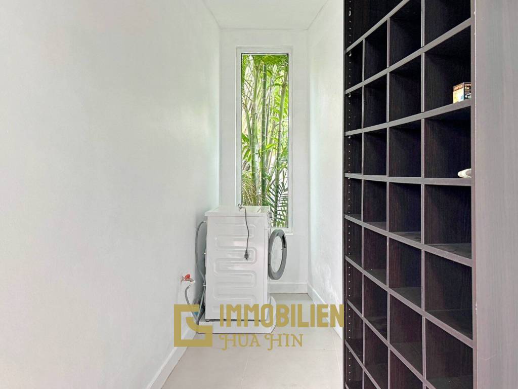 Woodlands : Well Maintain 3 Bedroom Pool Villa