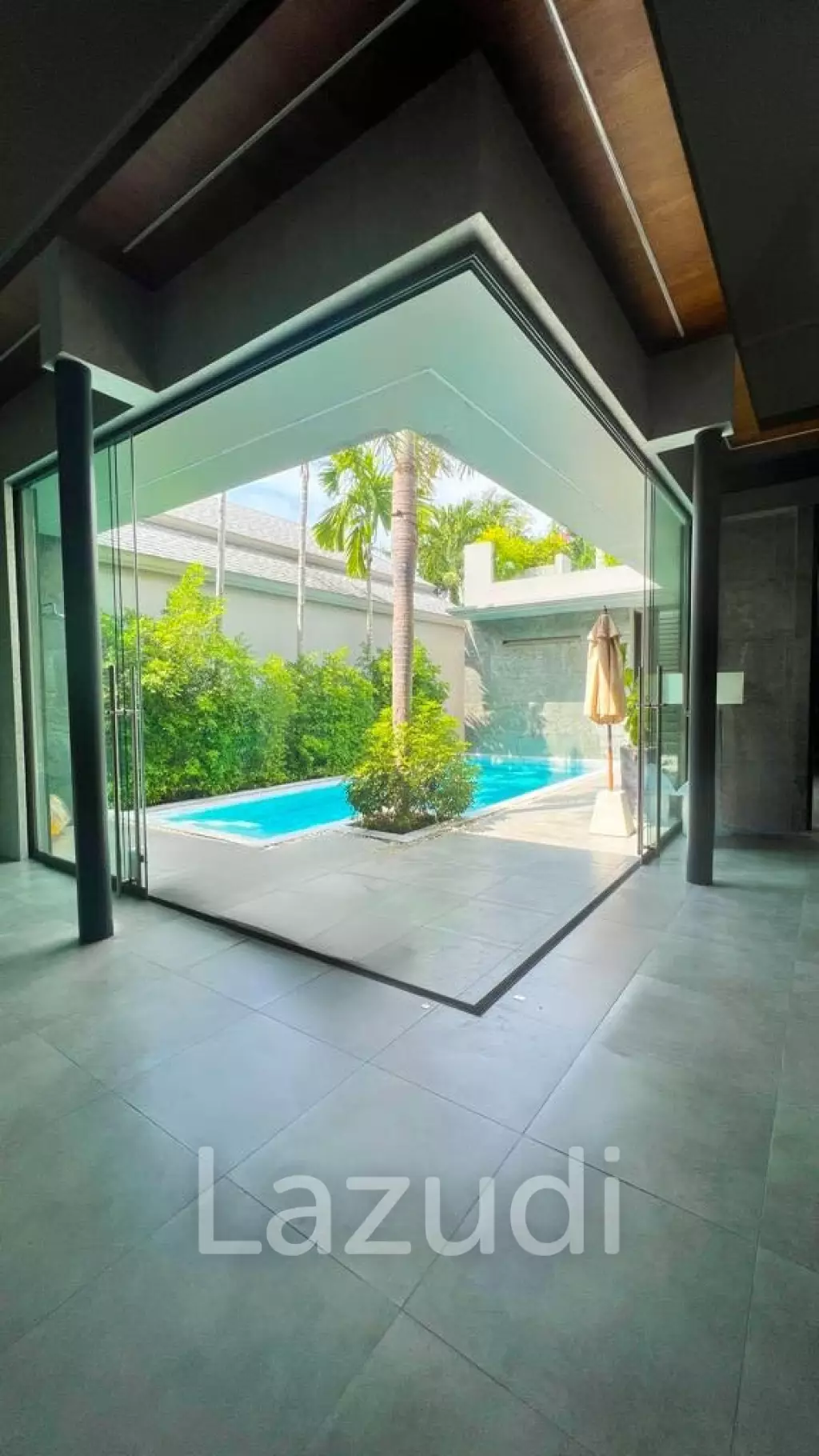 2 Bedroom 320 SQ.M. Villa For Sale In Pasak Phuket