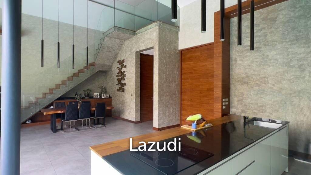 2 Bedroom 320 SQ.M. Villa For Sale In Pasak Phuket