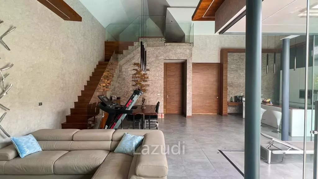 2 Bedroom 320 SQ.M. Villa For Sale In Pasak Phuket