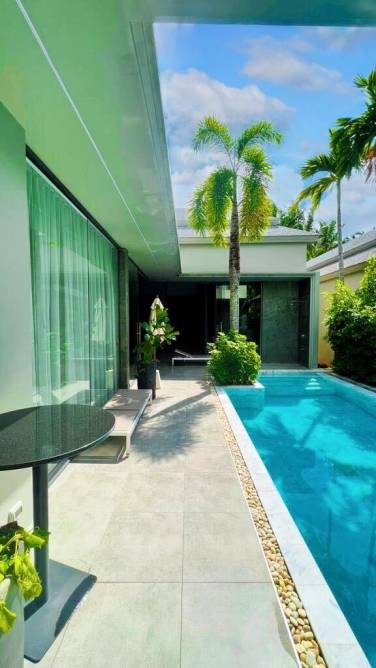 2 Bedroom 320 SQ.M. Villa For Sale In Pasak Phuket