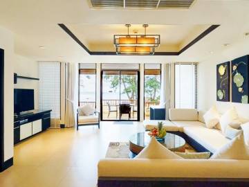3 Bedroom Beachfront Villa for Sale in Laguna Phuket