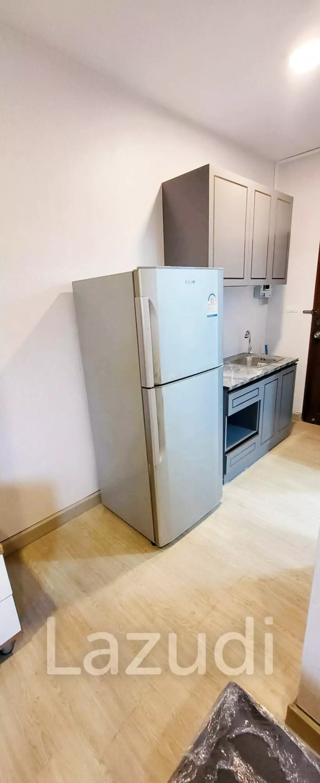 1 Bed 1 Bath 33 SQ.M The Winning Tower