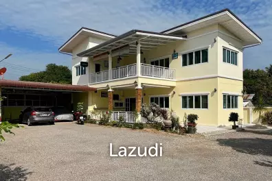 Private 3 Beds House 300SQ.M for Sale In Soi 6