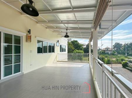 Private 3 Beds House 300SQ.M for Sale In Soi 6