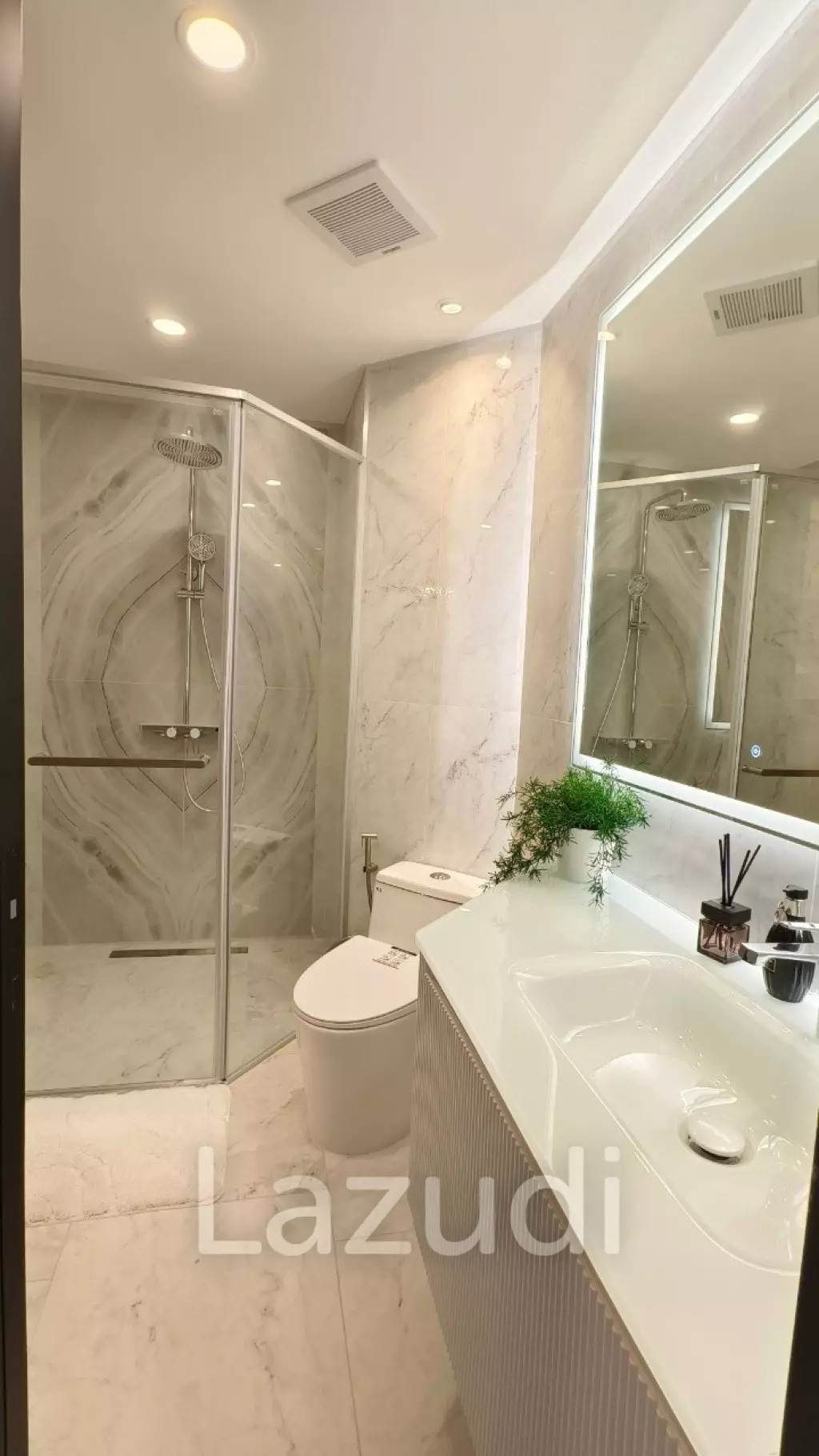 2 Bed 2 Bath 67.6 SQ.M Copacabana Coral Reef Jomtien