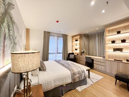 Newly Renovated Luxury Duplex Penthouse with 4 Ensuite Bedroom