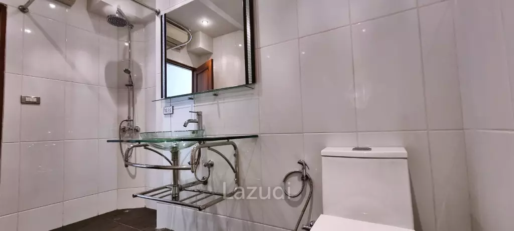 3 Beds 1 Bath 106 SQ.M. La Royale Condo