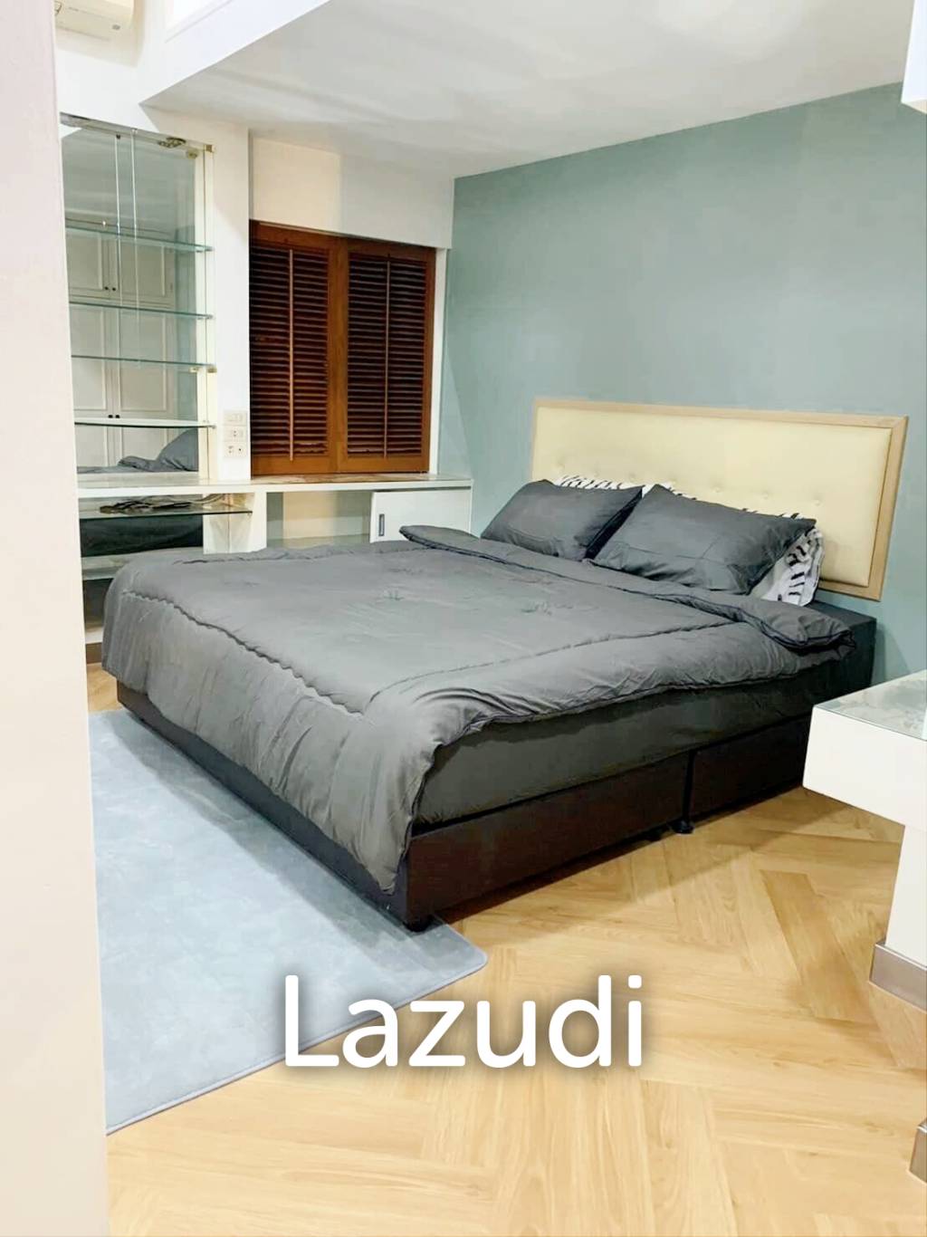 2 Bed 1 bath 68 SQ.M Prasanmit Condominium