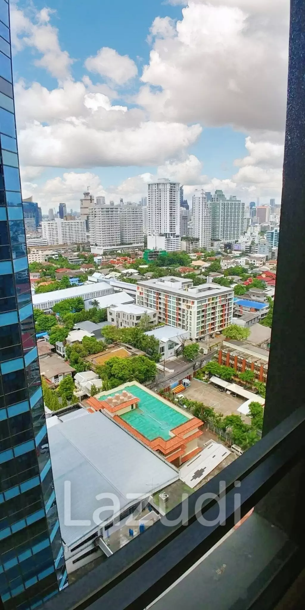 1 Bedroom 1 Bathroom 31 SQ.M Up Ekamai