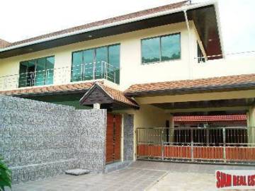Korina Villa | New Three Bedroom Private Pool Villa for Sale in Chalong