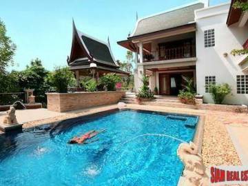 Craig House | Ultra-Luxury, Four Bedroom Pool Villa in Patong