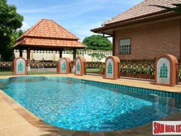 Spacious Three Bedroom House Plus Guest House in Rawai