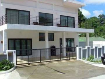 Modern Five Bedroom House with Swimming Pool For Sale at Patong