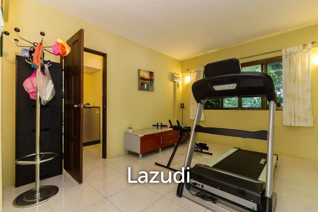 Royal Garden Resort : Brilliant Spacious and Modern Family Home