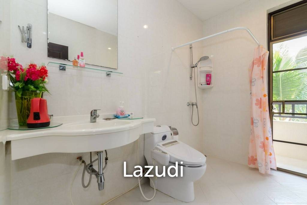 Royal Garden Resort : Brilliant Spacious and Modern Family Home