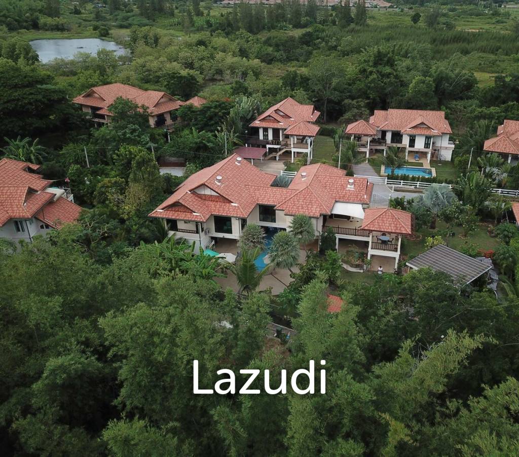 Royal Garden Resort : Brilliant Spacious and Modern Family Home