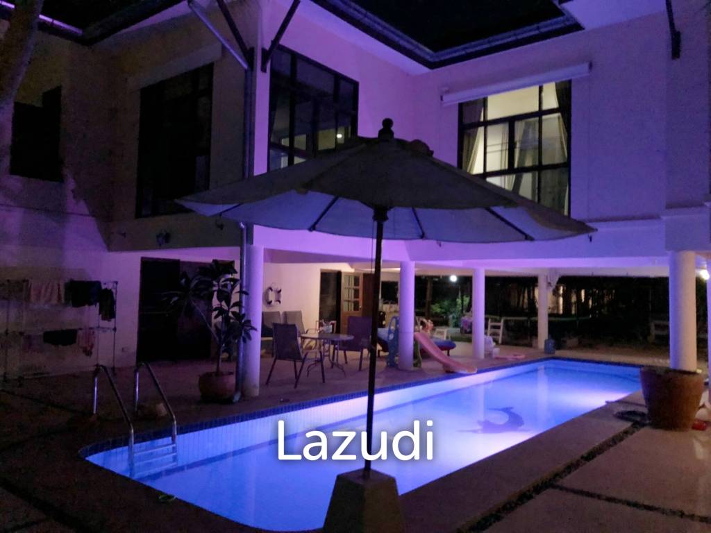 Royal Garden Resort : Brilliant Spacious and Modern Family Home